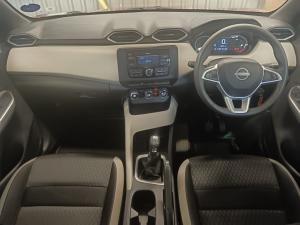 Nissan Magnite 1.0 Visia AMT - Image 6