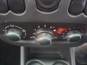 Nissan NP200 1.6 Safety PackS/C - Image 11