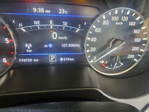 Nissan Navara 2.5DDTI PRO-2X automatic D/C - Image 16