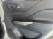 Nissan Navara 2.5DDTI LE/LE Plus automatic D/C - Thumbnail 17