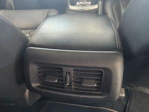 Nissan Navara 2.5DDTI LE/LE Plus automatic D/C - Image 18