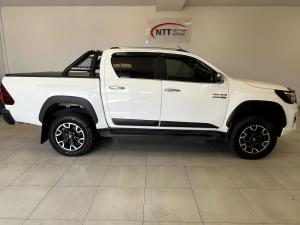 Toyota Hilux 2.8 GD-6 Raider 4X4 automaticD/C - Image 3
