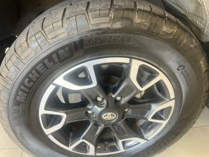 Toyota Hilux 2.8 GD-6 Raider 4X4 automaticD/C - Image 9