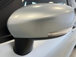 Toyota Starlet 1.5 Xs automatic - Image 18