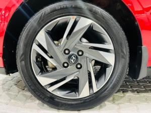 Hyundai i20 1.0T Fluid auto - Image 14