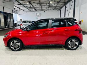 Hyundai i20 1.0T Fluid auto - Image 2