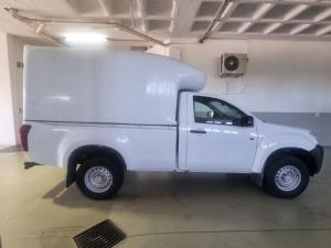 Isuzu D-Max Gen 6 250 single cab Fleetside safety - Image 2