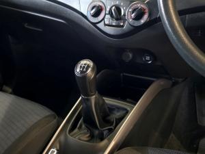 Toyota Starlet 1.4 Xi - Image 12