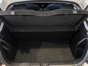 Toyota Starlet 1.4 Xi - Image 13