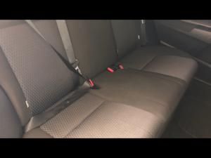 Toyota Corolla Quest 1.8 Plus manual - Image 12