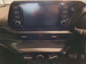 Hyundai i20 1.4 Motion auto - Image 10