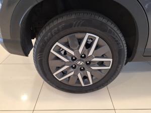 Hyundai Venue 1.0T Motion auto - Image 10