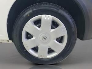 Nissan NP200 1.6i safety pack (aircon) - Image 11