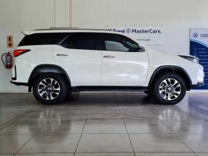 Toyota Fortuner 2.8GD-6 4x4 VX - Image 3