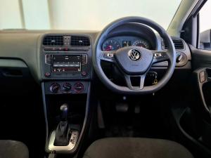 Volkswagen Polo Vivo hatch 1.6 Comfortline auto - Image 19