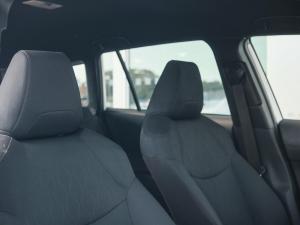 Toyota Corolla Cross 1.8 Xi - Image 12