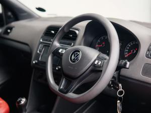 Volkswagen Polo Vivo hatch 1.4 Comfortline - Image 5