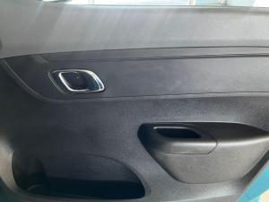 Renault Kwid 1.0 Techno manual - Image 11