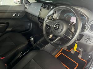 Renault Kwid 1.0 Techno manual - Image 9