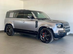 Land Rover Defender 110 D300 X - Image 1