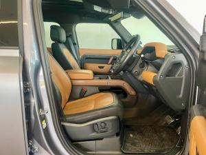 Land Rover Defender 110 D300 X - Image 2