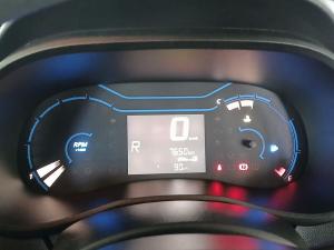 Renault Kwid 1.0 Techno auto - Image 10