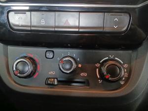 Renault Kwid 1.0 Techno auto - Image 12