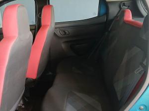 Renault Kwid 1.0 Techno auto - Image 20
