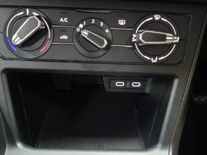 Volkswagen Polo hatch 1.0TSI - Image 11