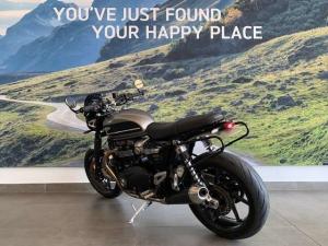 Triumph Speed Twin 1200 - Image 5
