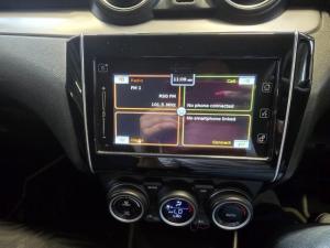 Suzuki Swift 1.2 GLX auto - Image 14
