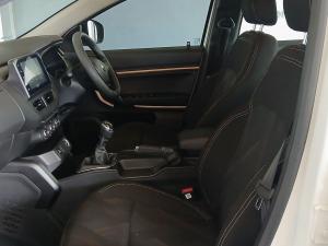 Renault Kiger 1.0 Zen manual - Image 17