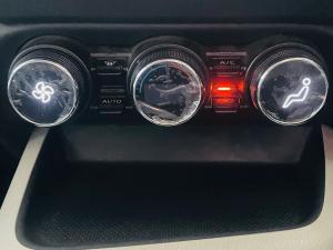 Nissan Magnite 1.0 Visia manual - Image 16