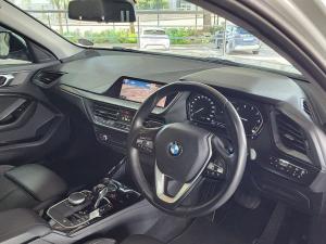 BMW 1 Series 118i - Image 12
