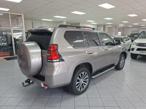 Toyota Land Cruiser Prado 2.8GD VX-L - Image 2