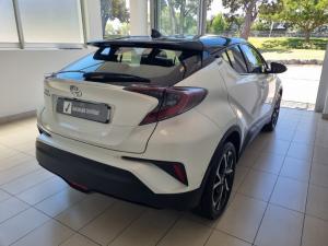Toyota C-HR 1.2T Luxury - Image 2