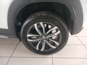 Toyota Starlet Cross 1.5XR automatic - Image 17