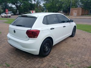 Volkswagen Polo 1.0 TSI Trendline - Image 2