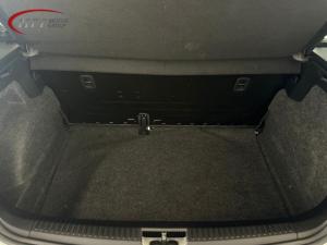 Volkswagen Polo Vivo 1.6 Highline - Image 13