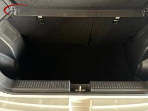 Toyota Starlet Cross 1.5Xs - Image 13