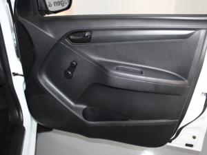 Isuzu D-MAX 250C Fleetside S/C - Image 12