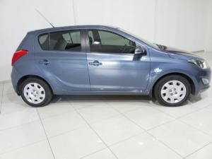 Hyundai i20 1.4 Fluid - Image 2