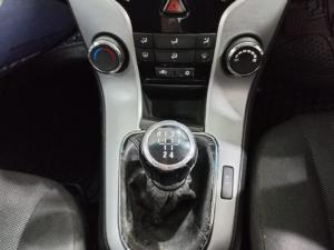 Chevrolet Cruze sedan 1.6 LS - Image 10