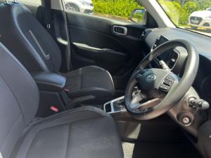 Hyundai Venue 1.0T Fluid auto - Image 8