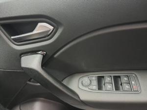 Renault Captur 1.3 Turbo Zen - Image 18