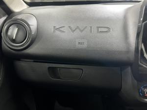 Renault Kwid 1.0 Techno manual - Image 15