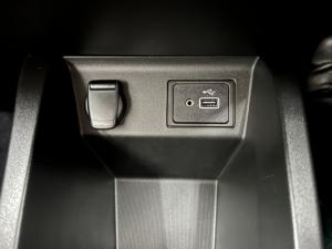 Renault Kwid 1.0 Techno manual - Image 9