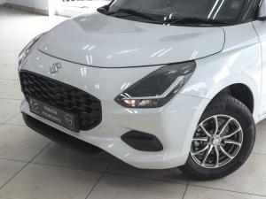 Suzuki Swift 1.2 GL+ manual - Image 15