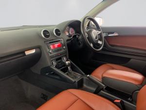 Audi A3 1.6 TDI Attraction Stronic - Image 13