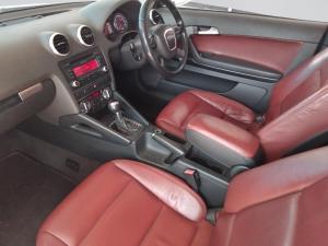 Audi A3 1.6 TDI Attraction Stronic - Image 3